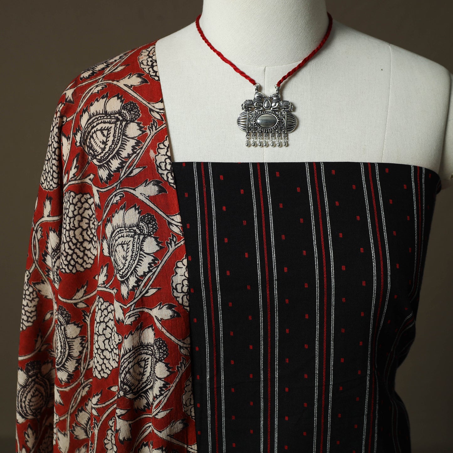 Jacquard Woven Cotton 2pc Unstitched Dress Material Kurta Set with Jewellery 05
