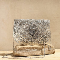 Metal Sling Clutch
