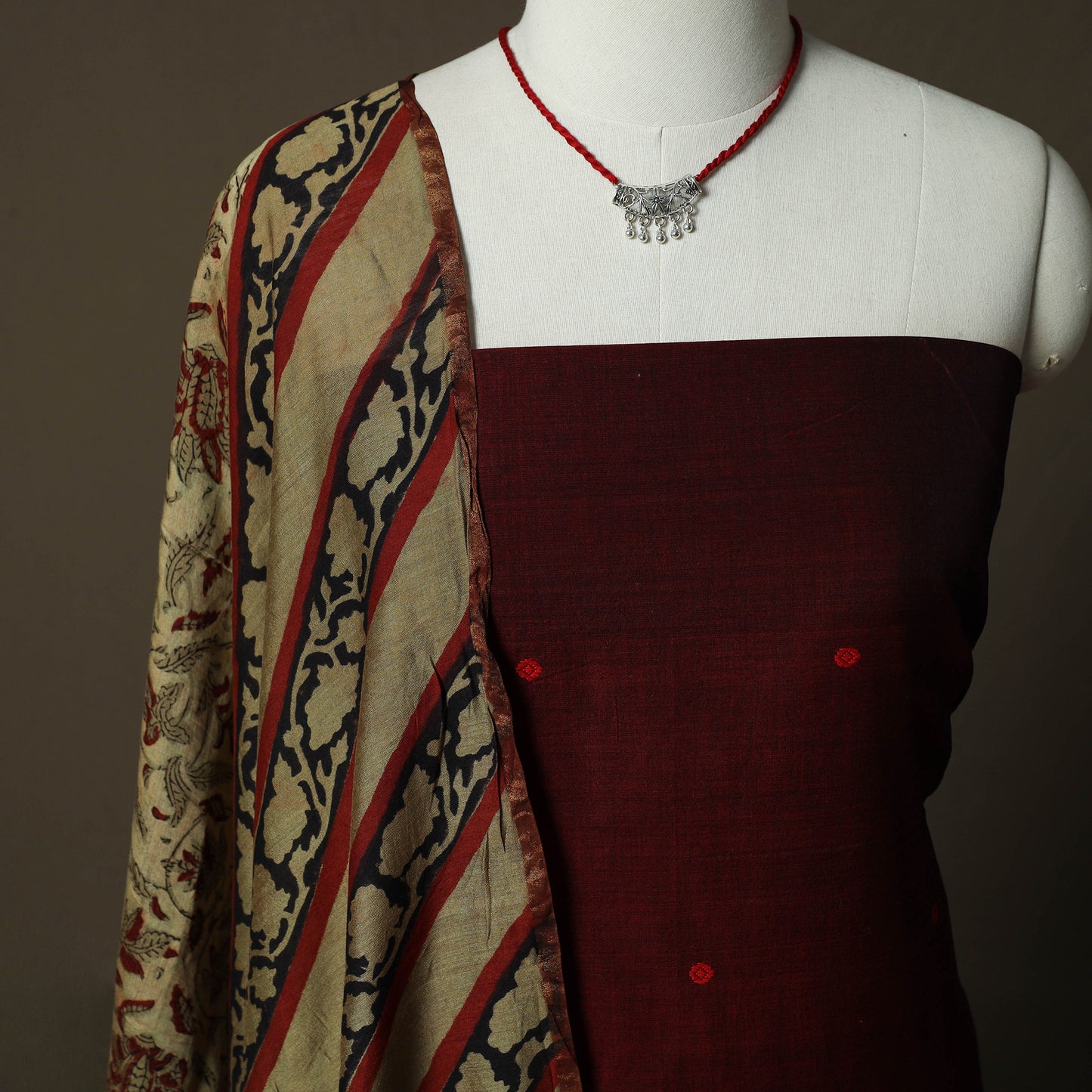 Jacquard Woven Cotton 2pc Unstitched Dress Material Kurta Set with Jewellery 08