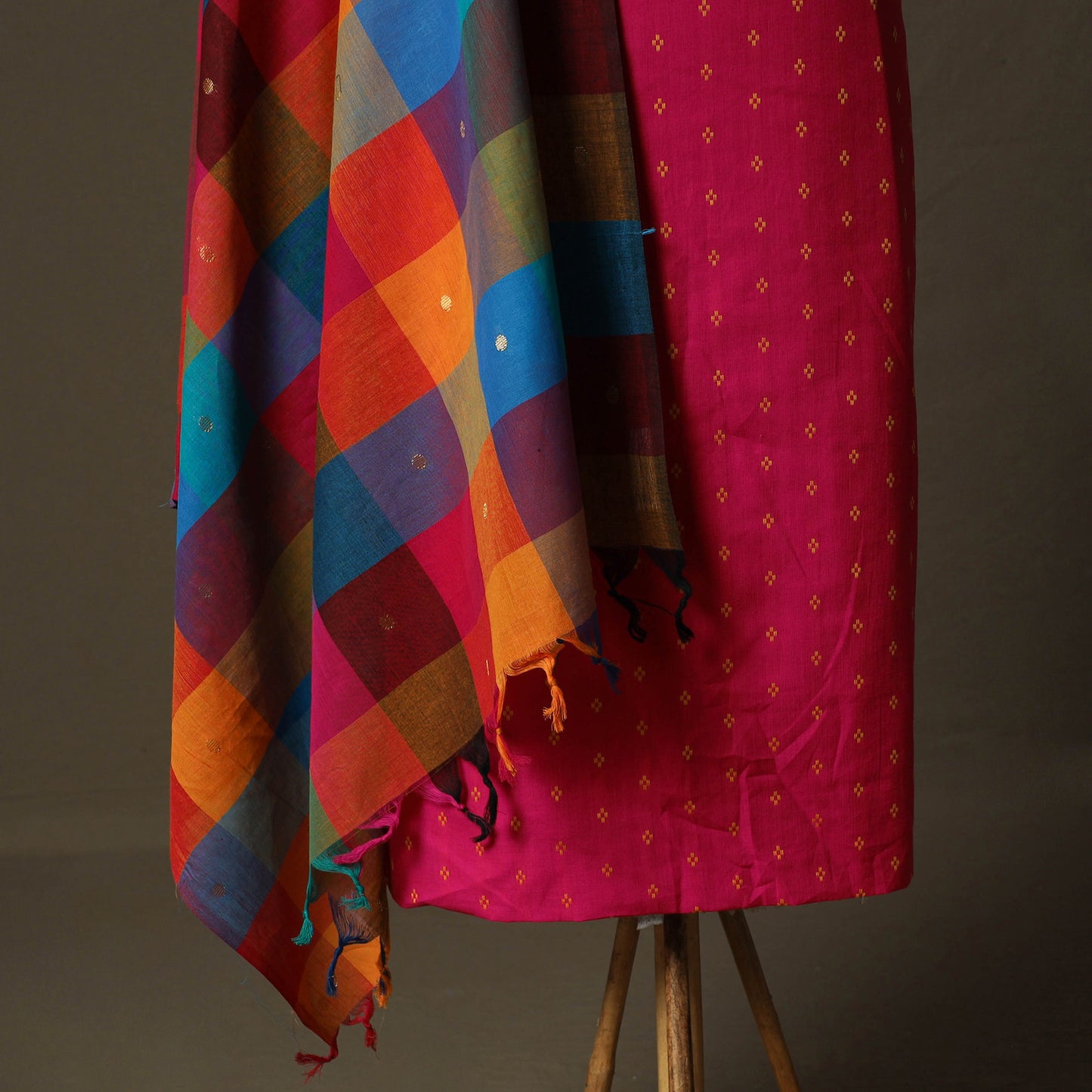 Jacquard Woven Cotton 2pc Unstitched Dress Material Kurta Set with Jewellery 20