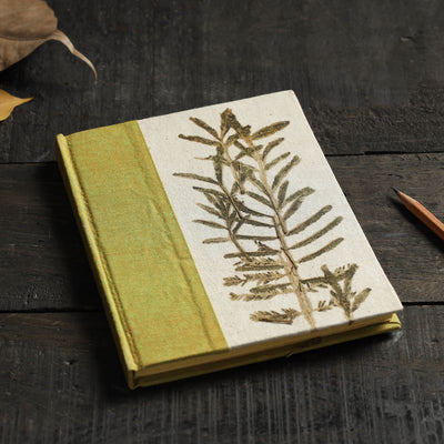Leaf Art Work Special Visitor Notebook (7 x 5 in)