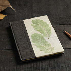  Leaf Art Work Special Visitor Notebook 