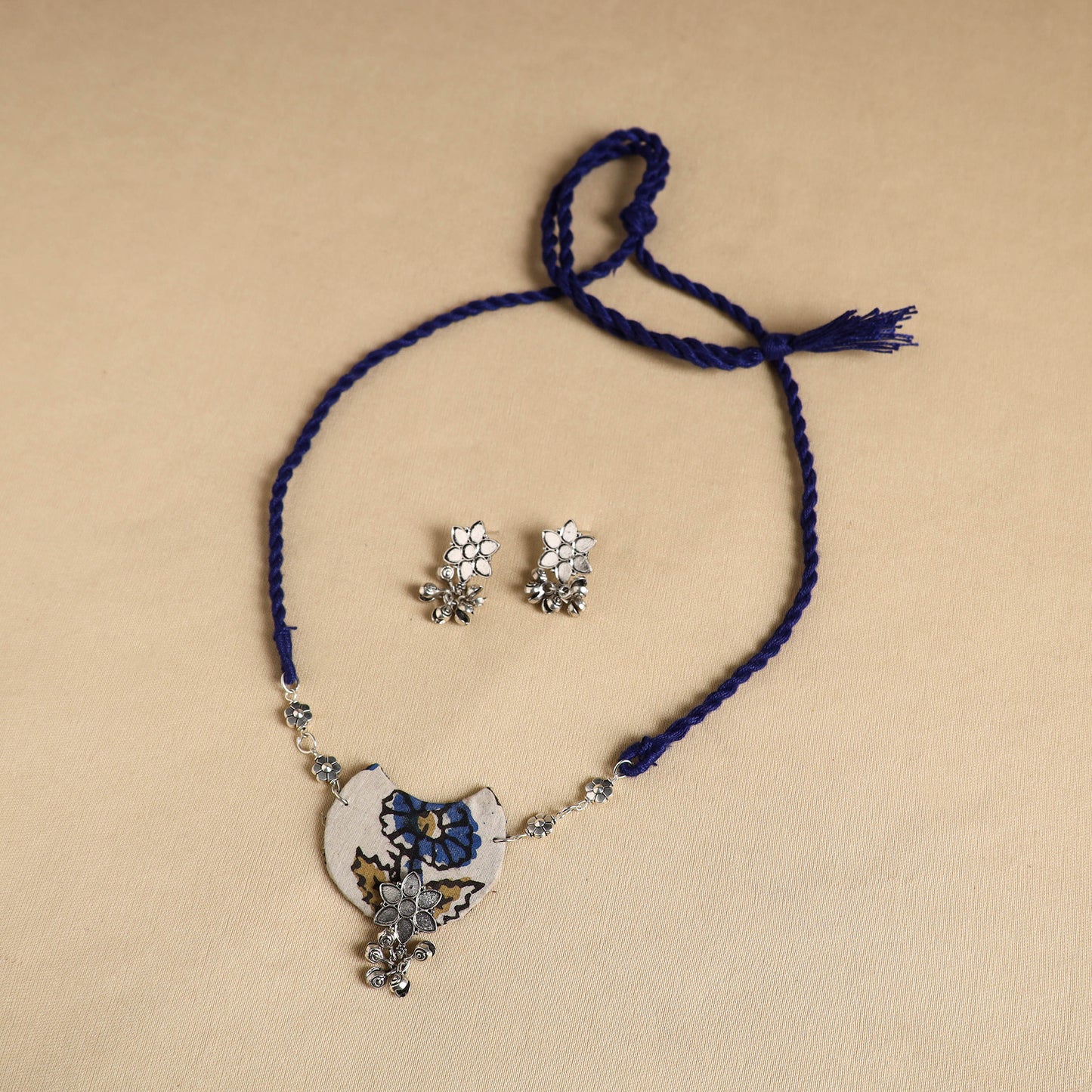 Buy Handmade Fabart GS Necklace Set