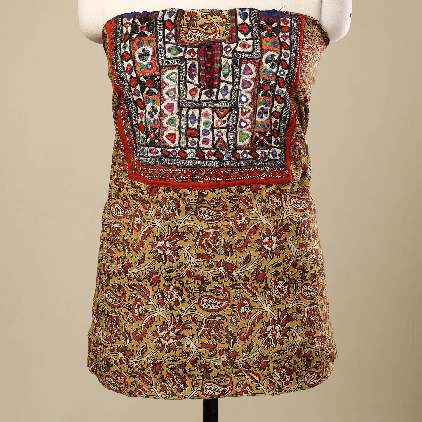 Buy Yellow Desert Thread Embroidery Kalamkari Kurta Material