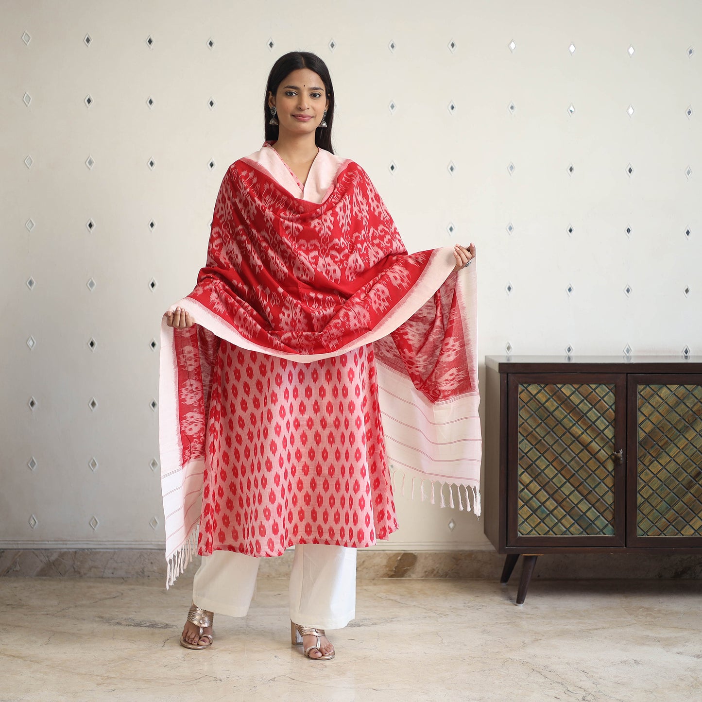 Red Handloom Cotton Pochampally Ikat Kurta Set (Set of 3)