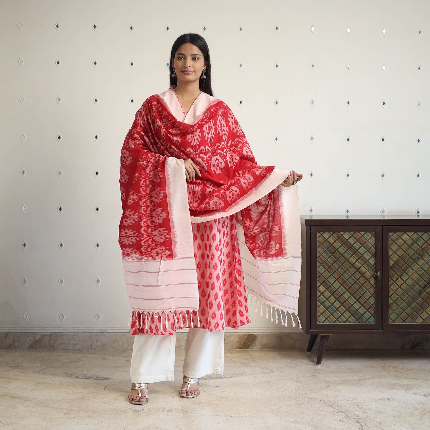 Red Handloom Cotton Pochampally Ikat Kurta Set (Set of 3)