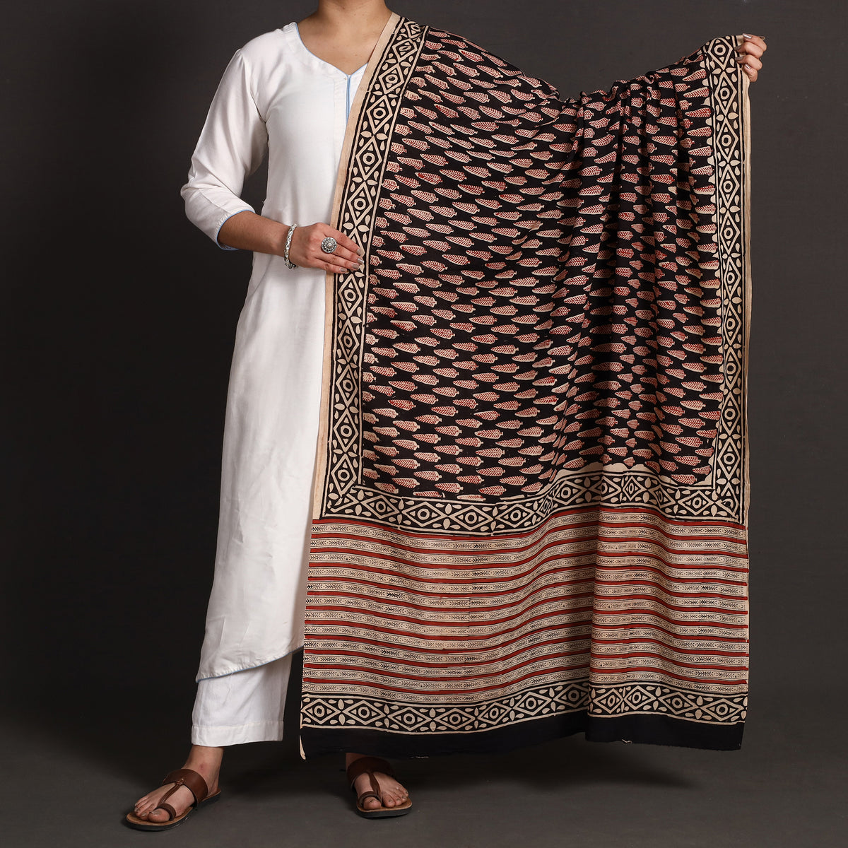 bagru dupatta