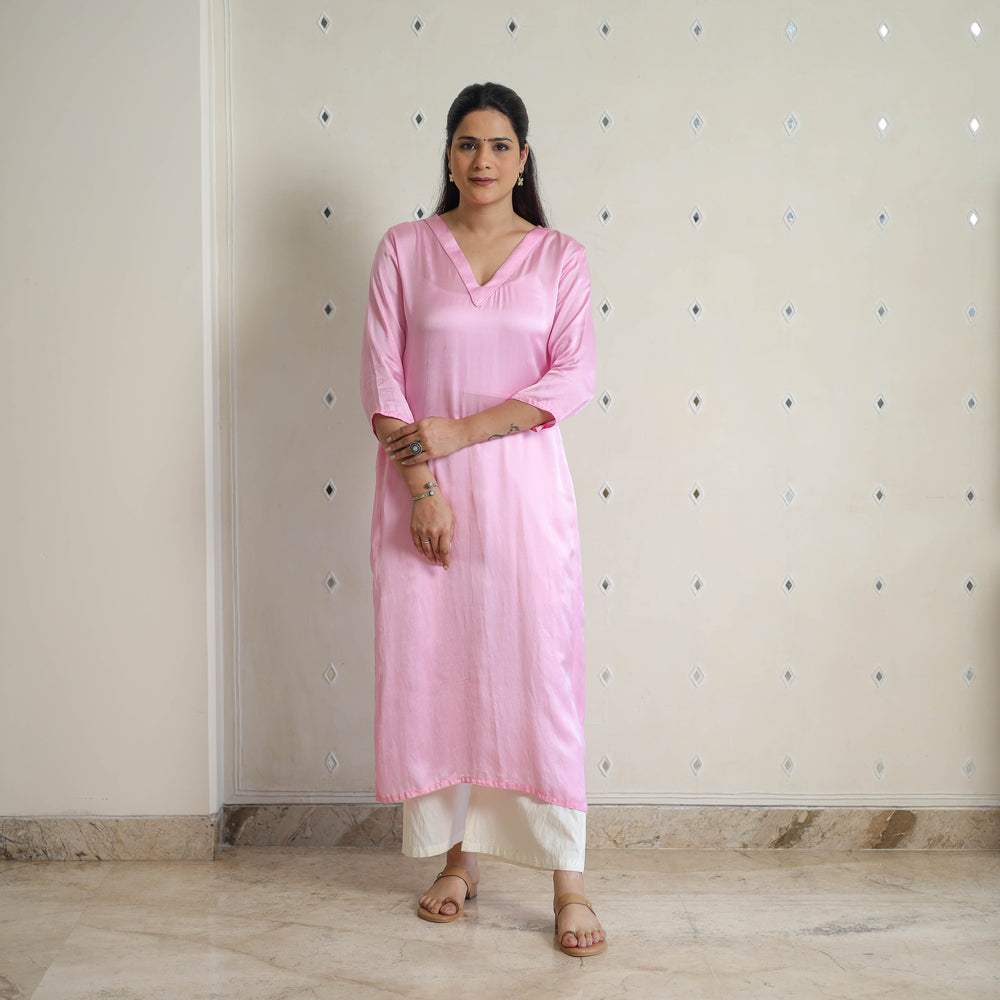 Gulnaaz Light Pink Modal Silk Plain Straight Kurta