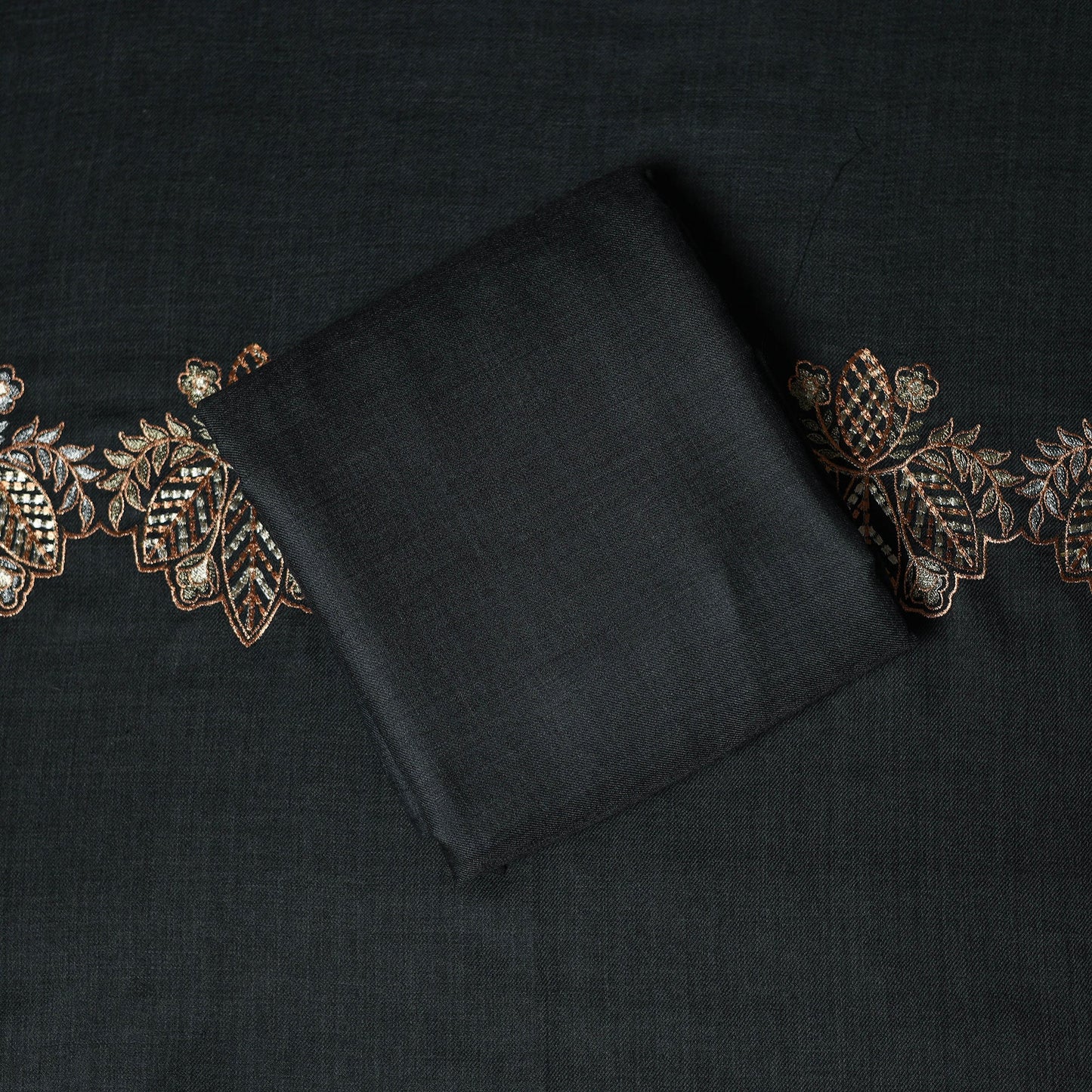 3pc chain stitch embroidered merino wool unstitched dress