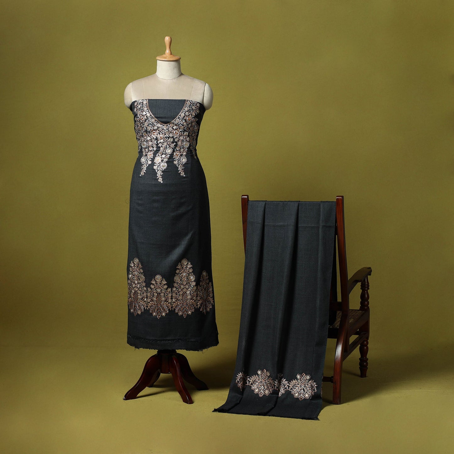 3pc chain stitch embroidered merino wool unstitched dress