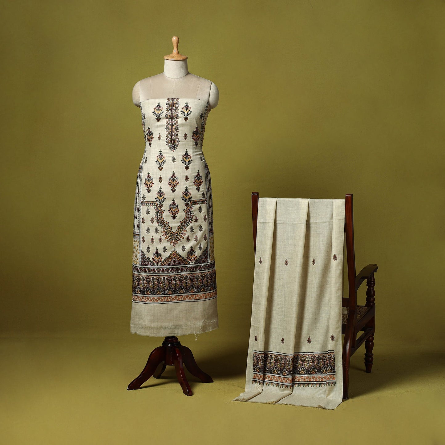 3pc heavy chain stitch embroidered merino wool unstitched