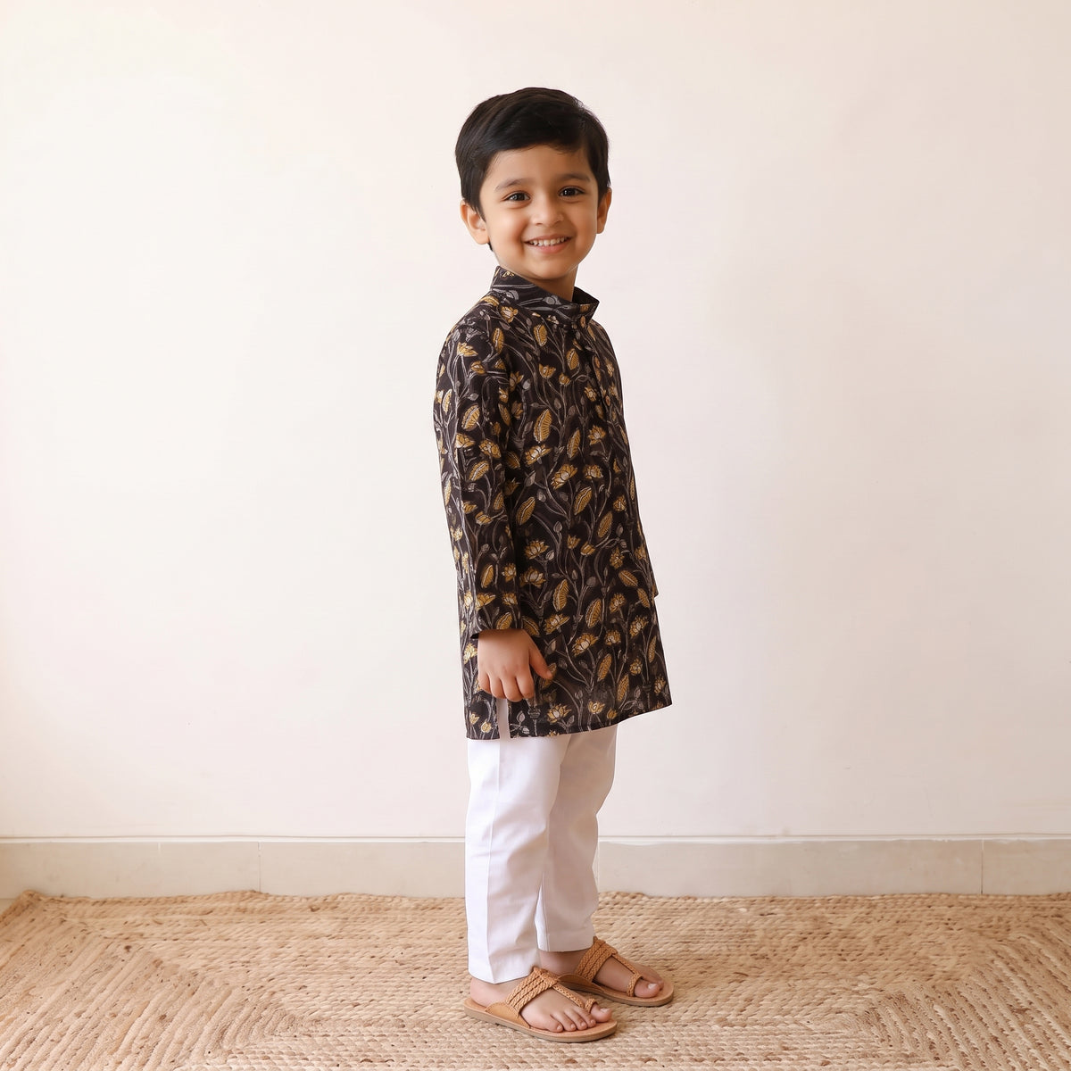 Black - kids pure cotton kurta in bagru block prints (3-4