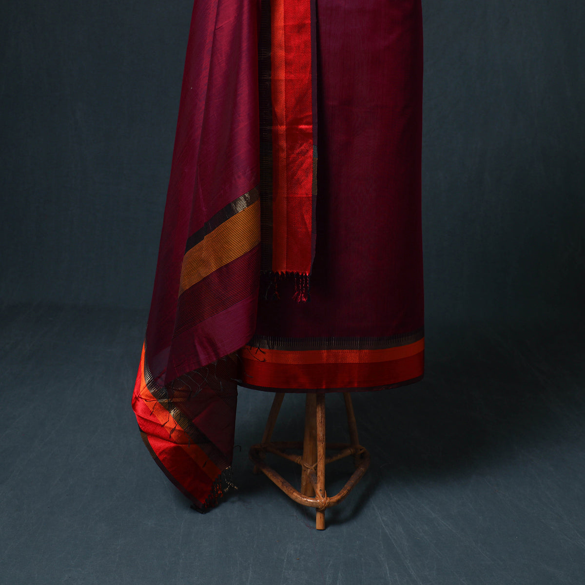 Handloom Maheshwari Silk Unstitched Dress Material: Kurta with Dupatta 08