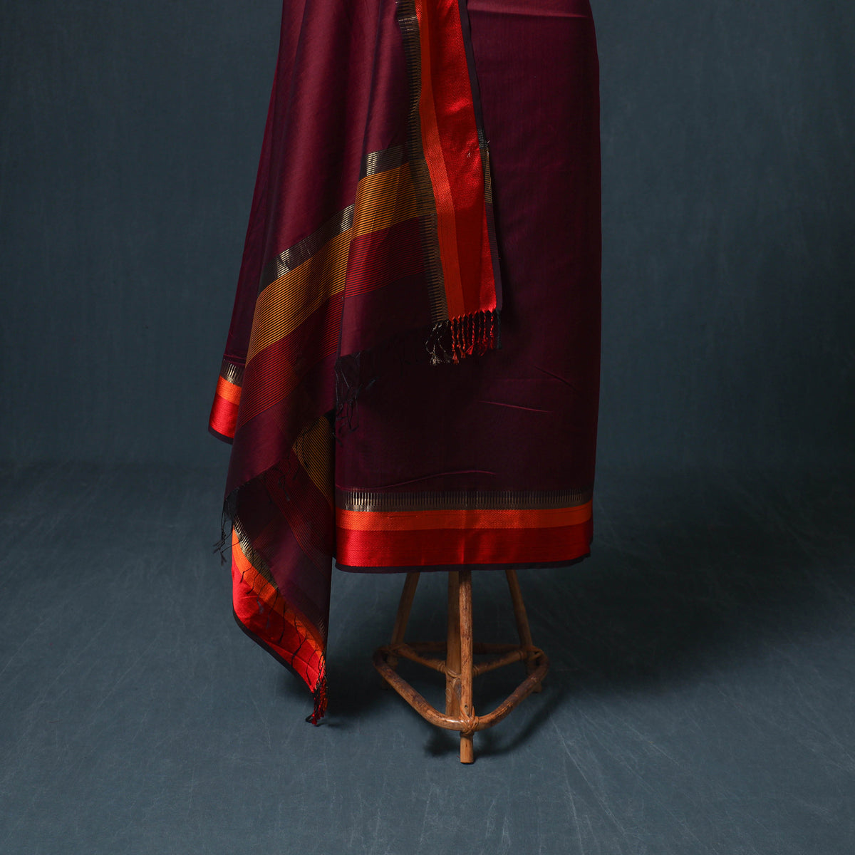 Handloom Maheshwari Silk Unstitched Dress Material: Kurta with Dupatta 09