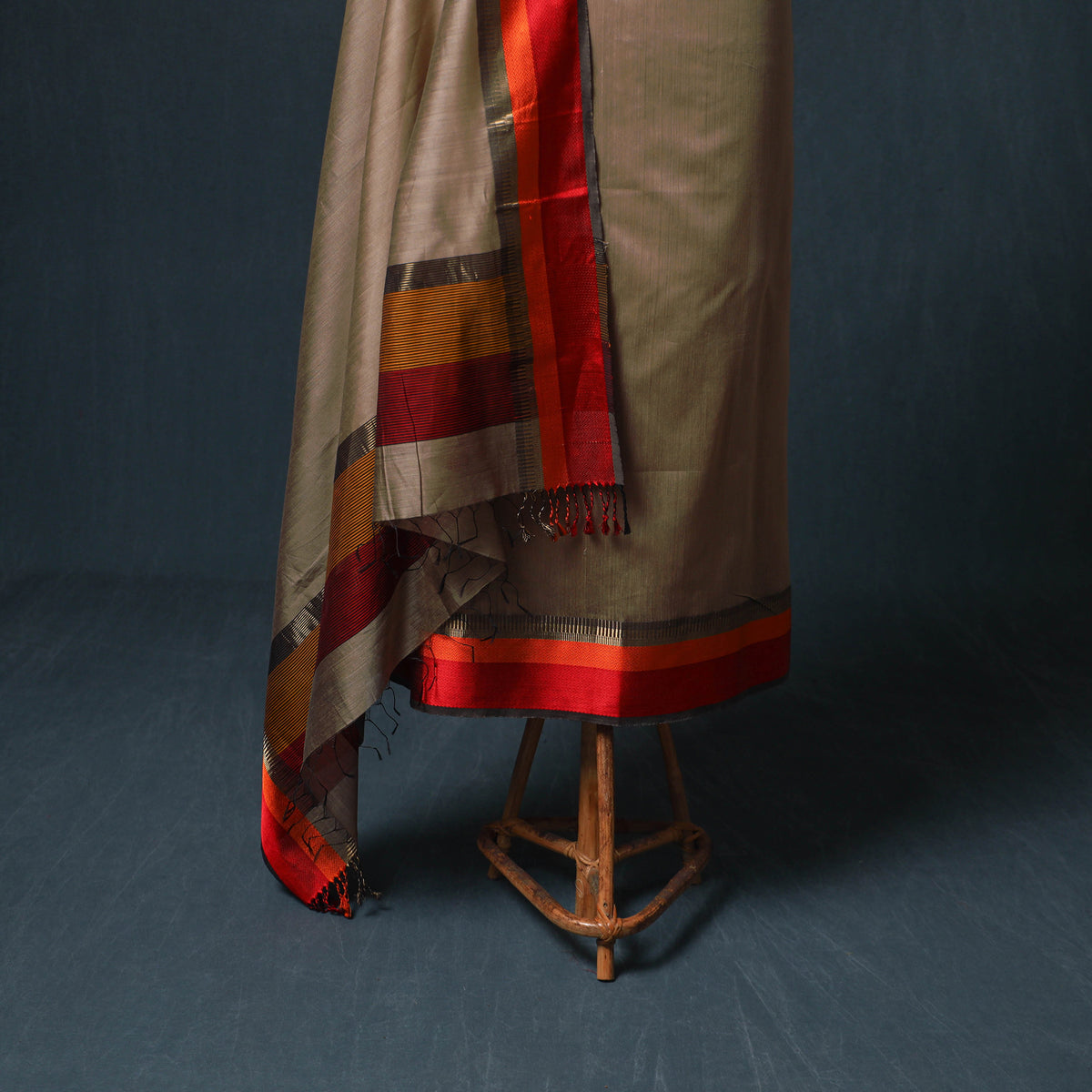 Handloom Maheshwari Silk Unstitched Dress Material: Kurta with Dupatta 11