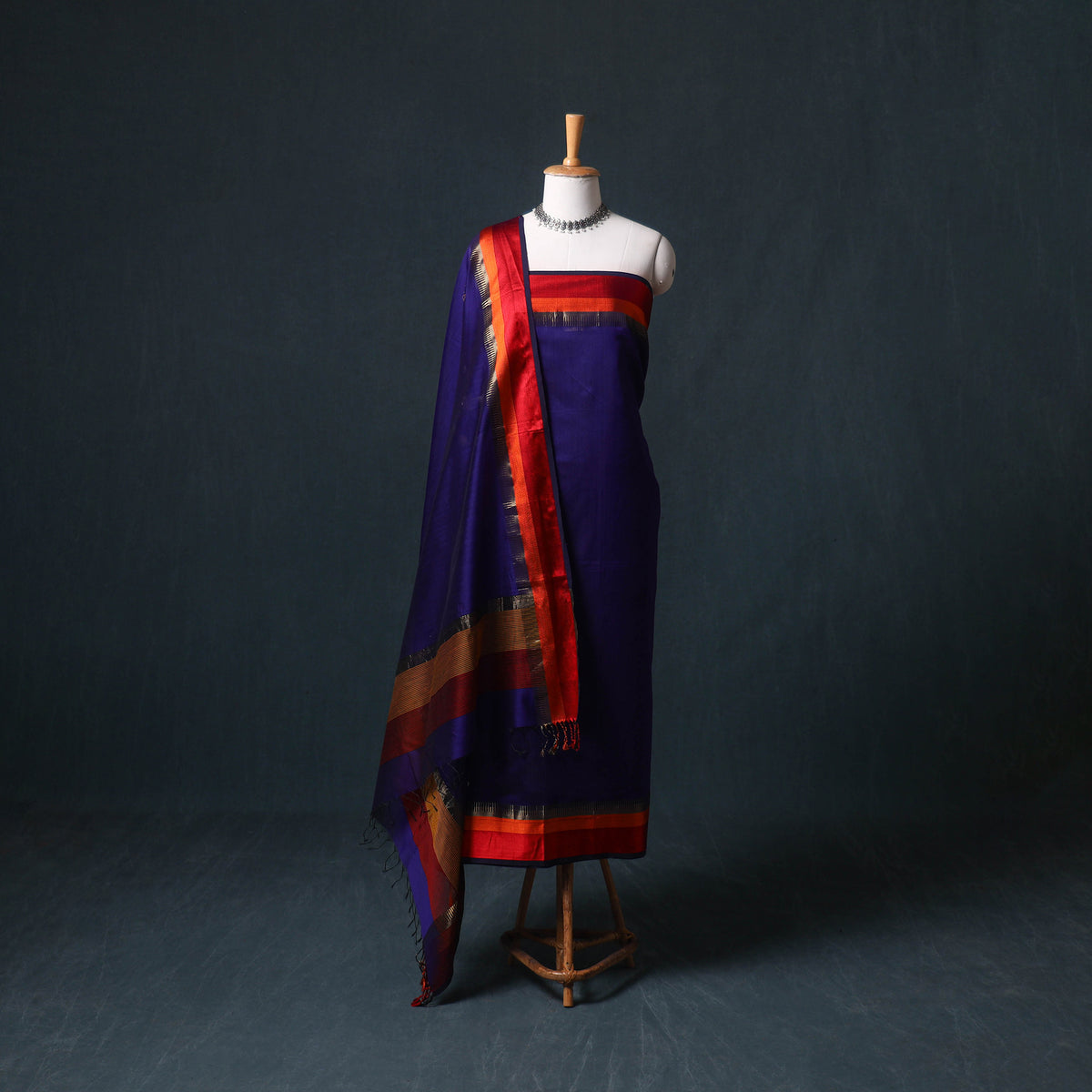 Handloom Maheshwari Silk Unstitched Dress Material: Kurta with Dupatta 12
