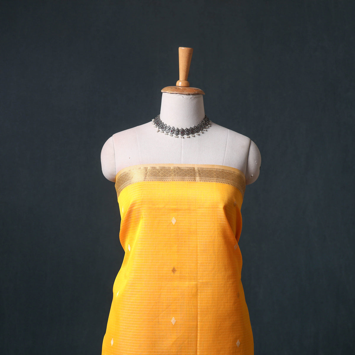 Handloom Maheshwari Silk Buti Unstitched Dress Material: Kurta with Dupatta 14