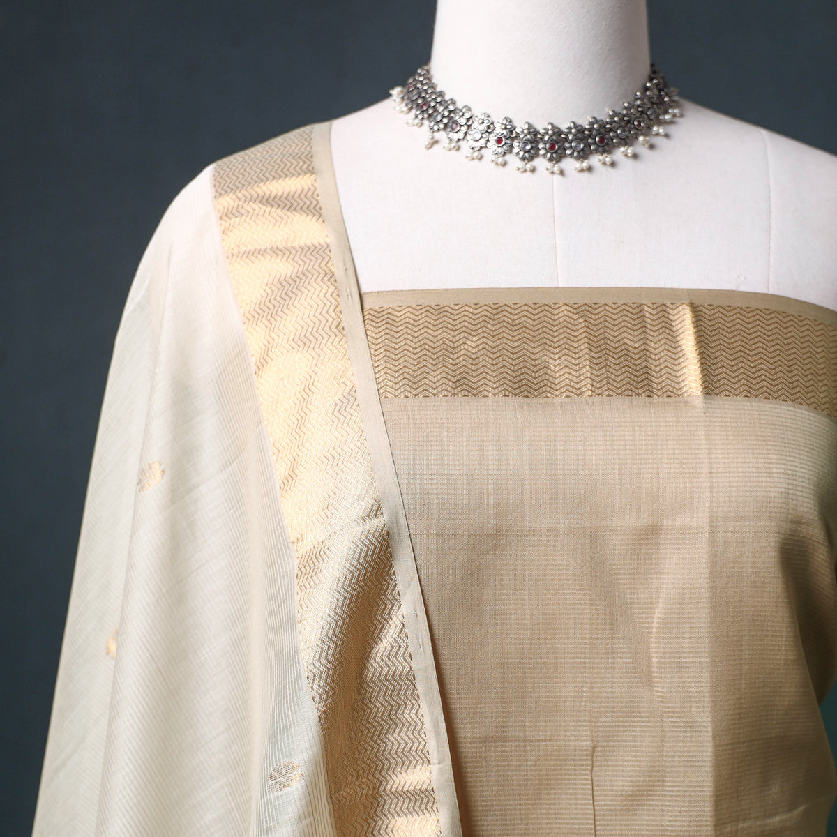 Handloom Maheshwari Silk Unstitched Dress Material: Kurta with Zari Buti Dupatta 18