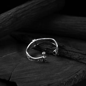 White - saanjh bela flower oxidised bangle - handcrafted