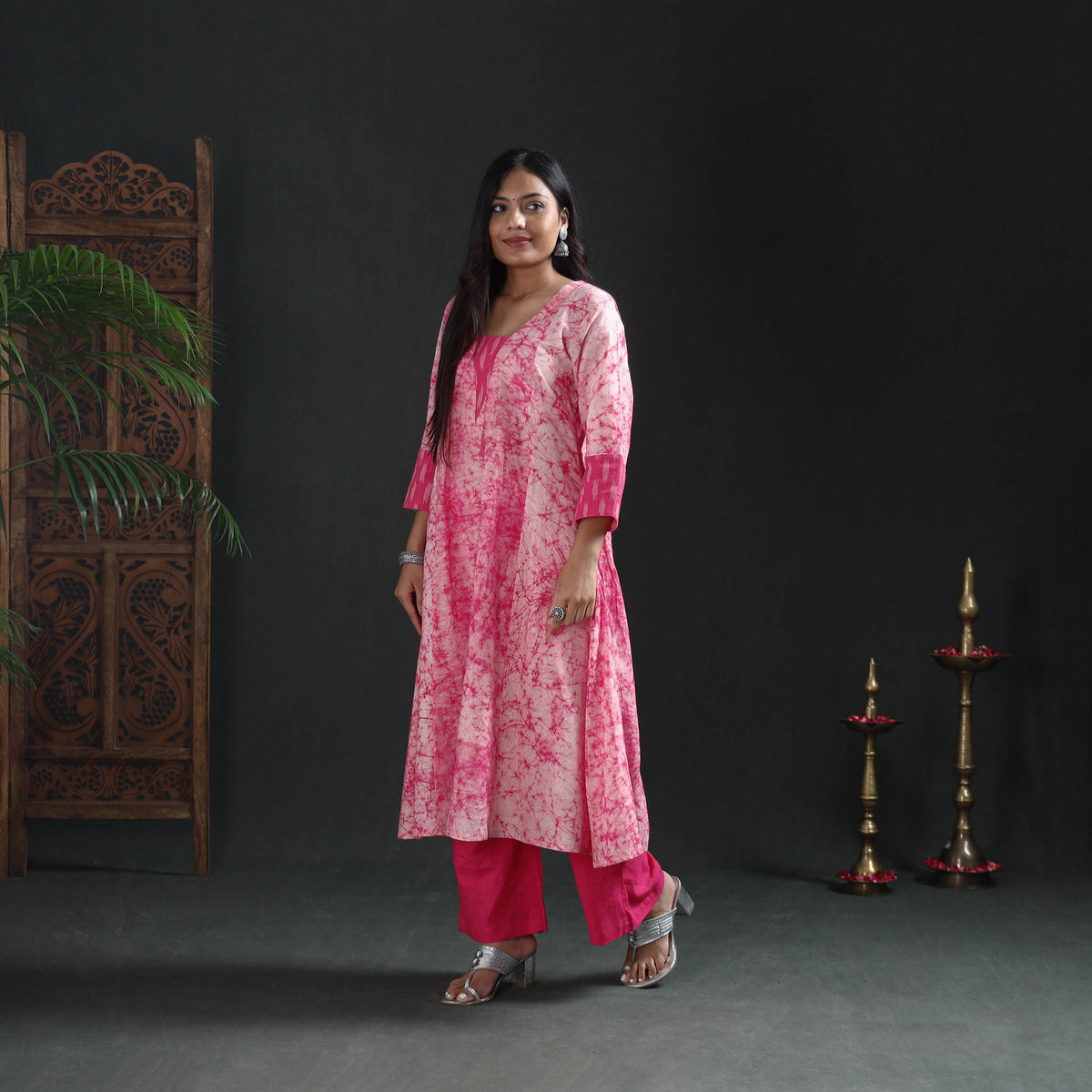 Hand Batik Print Cotton A-Line Long Kurta for Women 06