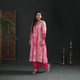 Hand Batik Print Cotton A-Line Long Kurta for Women 06