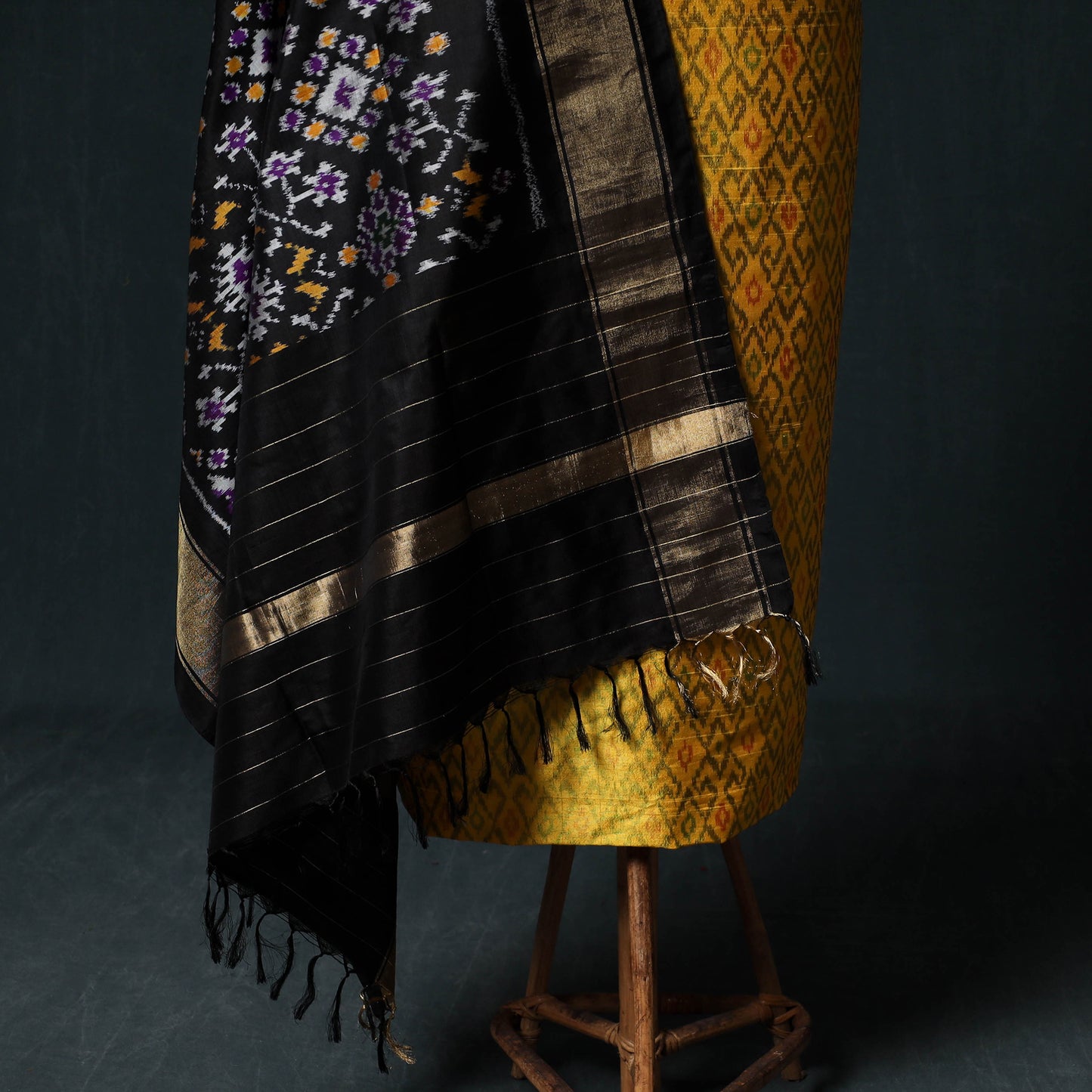 Pochampally Ikat Handwoven Pure Silk 2pc Unstitched Dress Material Kurta Set 03