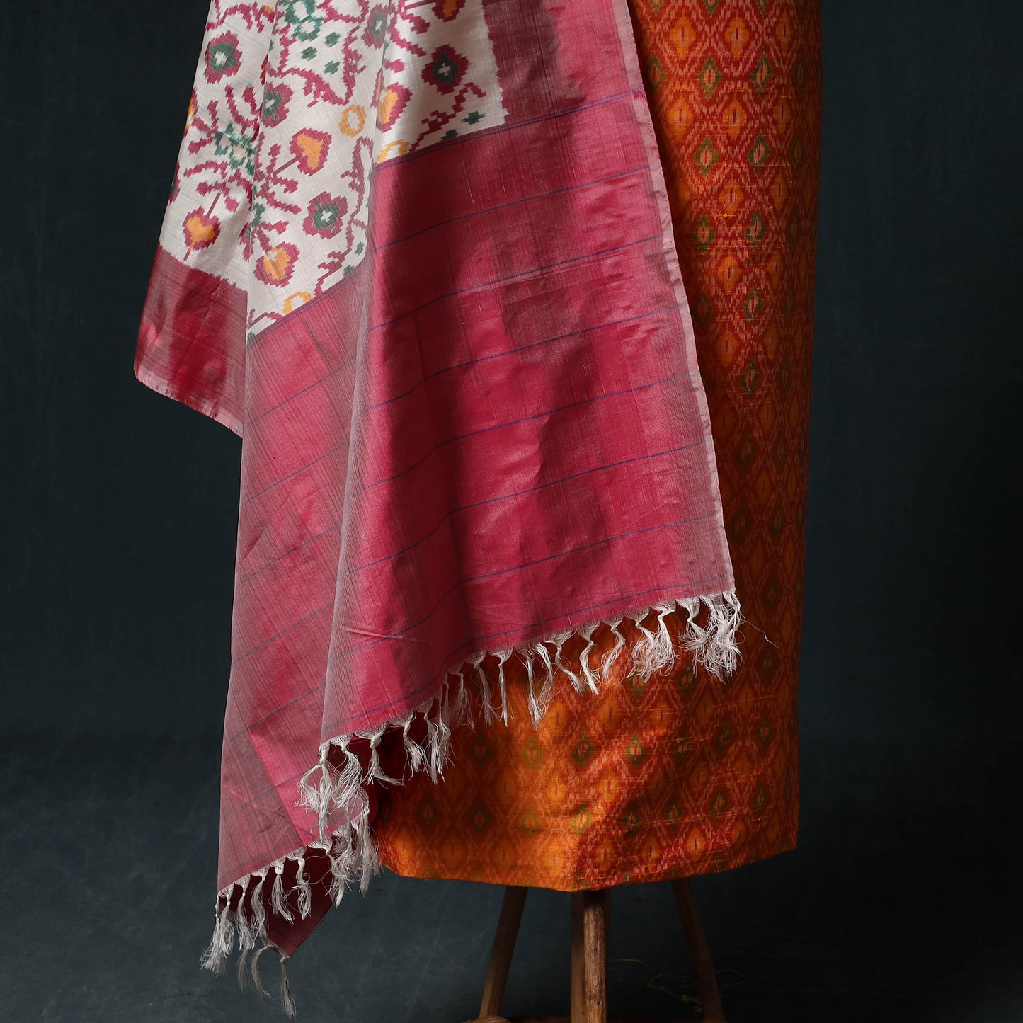 Pochampally Ikat Handwoven Pure Silk 2pc Unstitched Dress Material Kurta Set 04