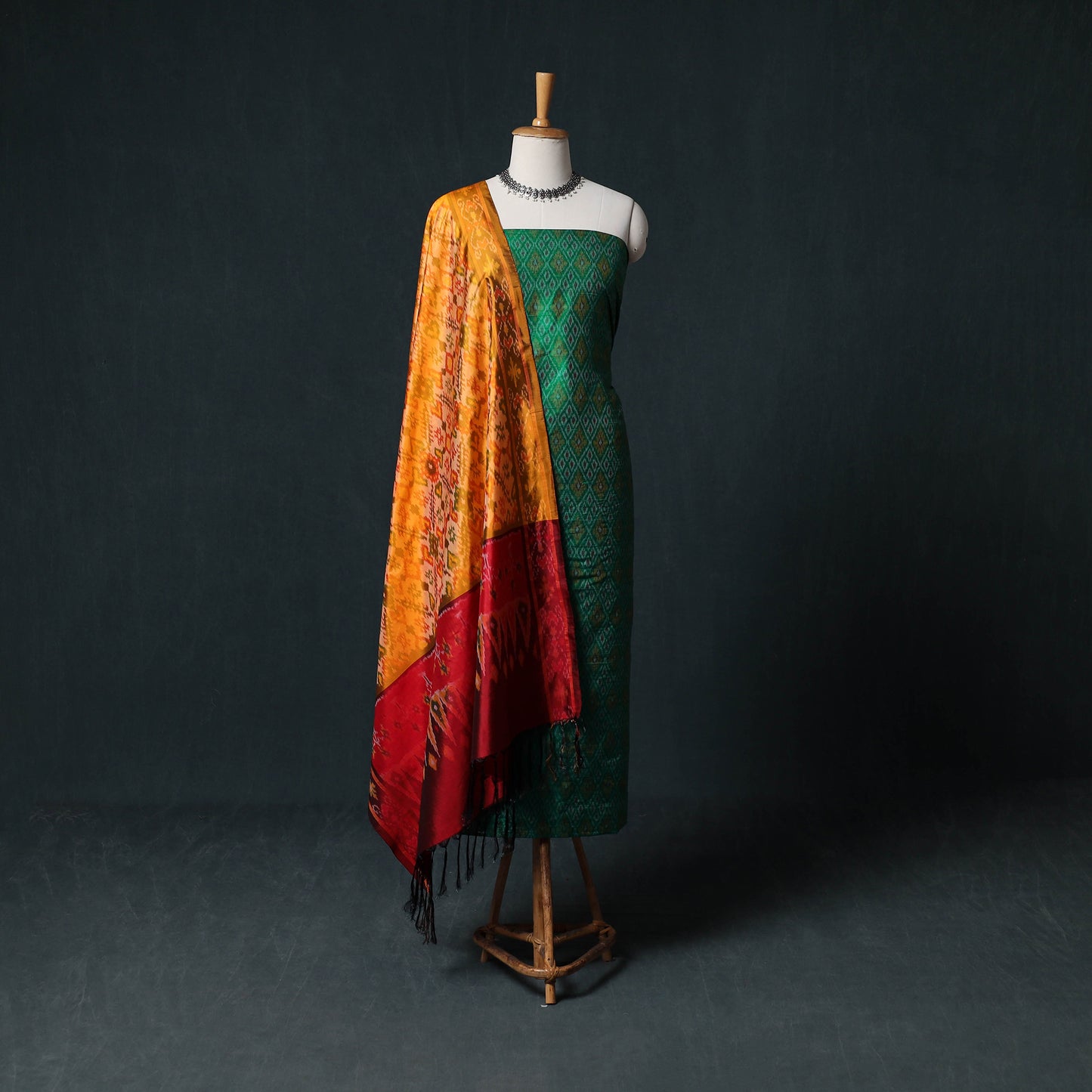Pochampally Ikat Handwoven Pure Silk 2pc Unstitched Dress Material Kurta Set 08