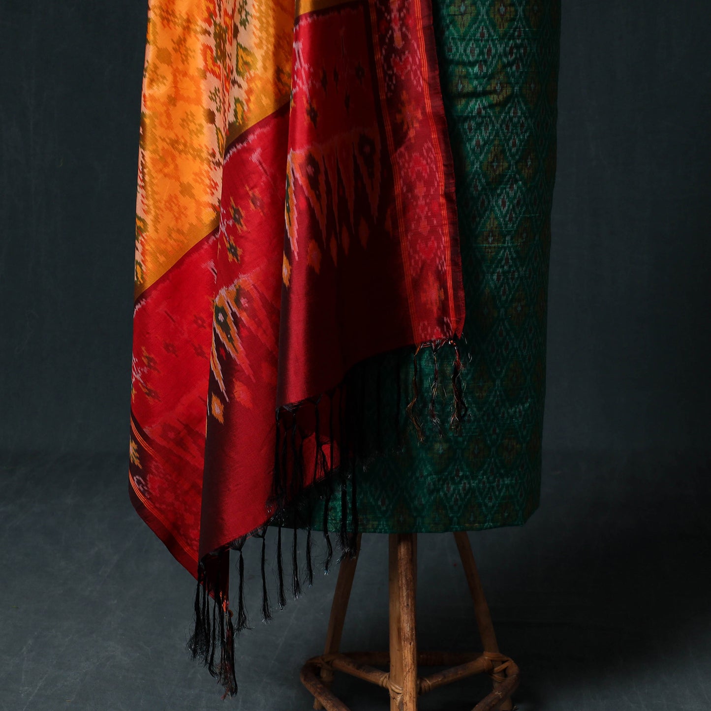 Pochampally Ikat Handwoven Pure Silk 2pc Unstitched Dress Material Kurta Set 08