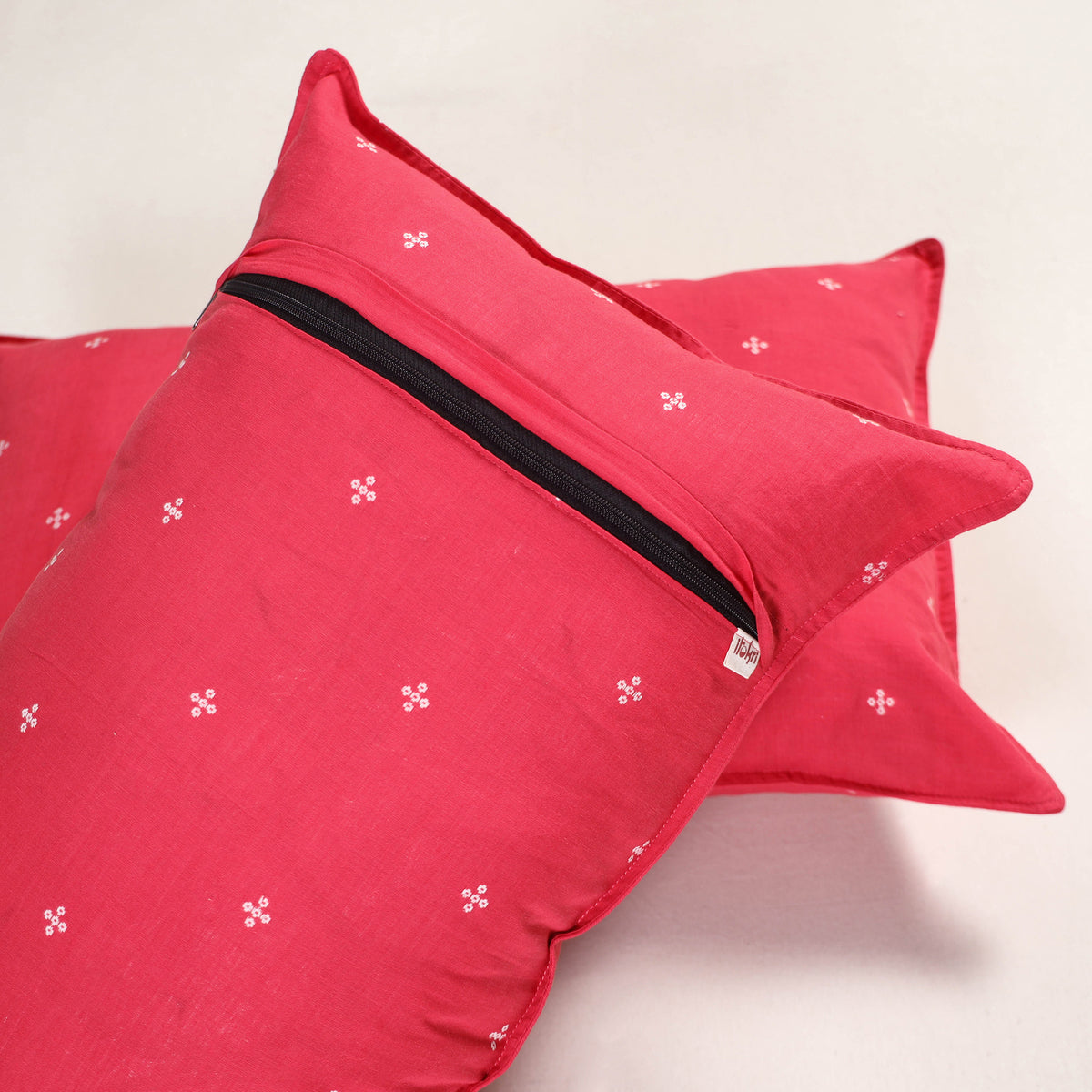 Pink - jacquard pillow covers (set of 2) 76 - handcrafted