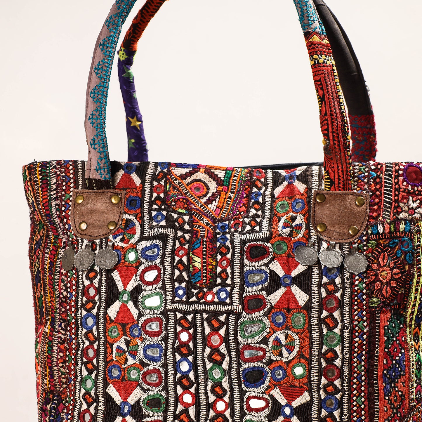 embroidery shoulder bag