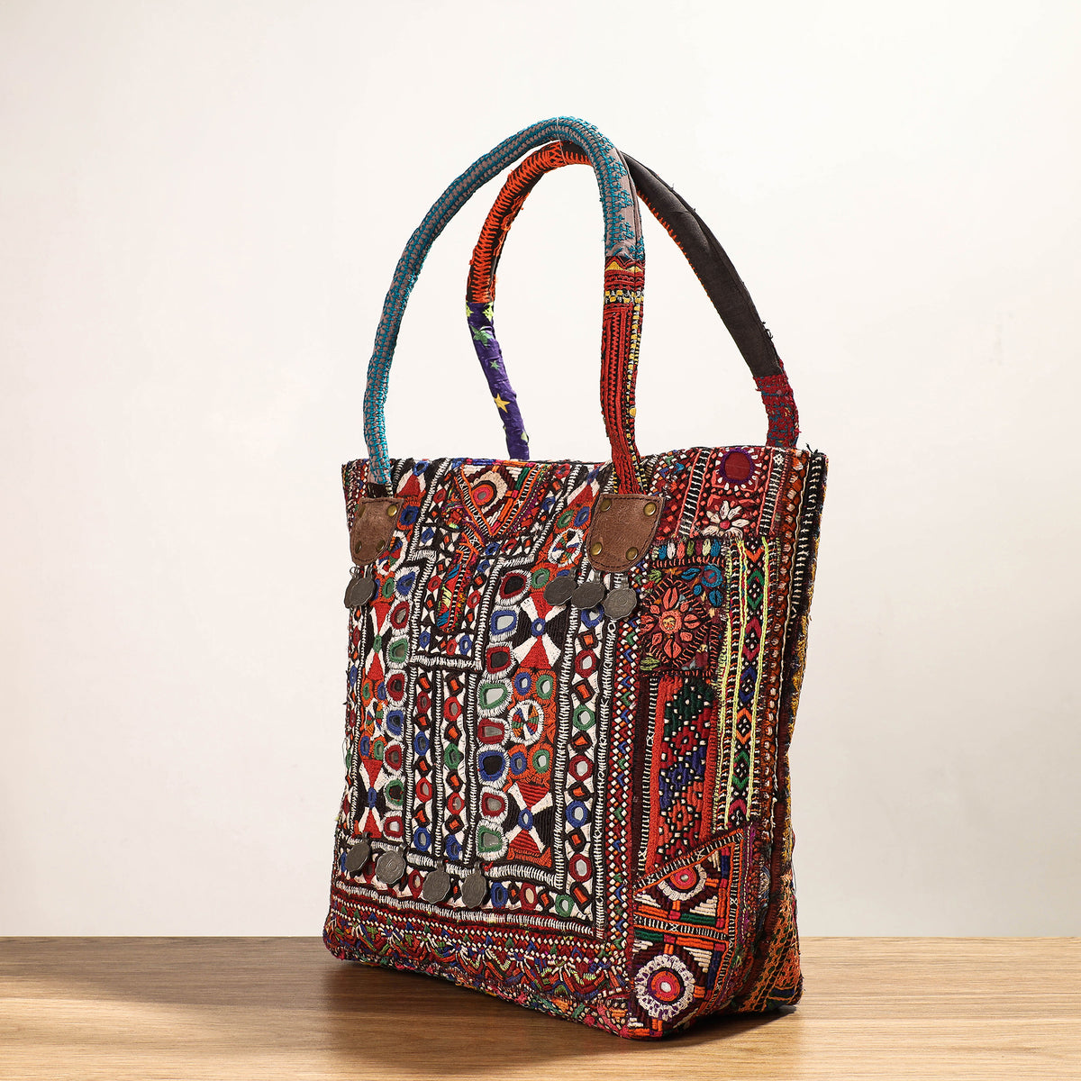 embroidery shoulder bag