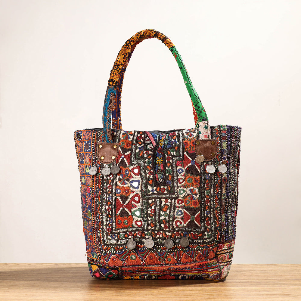 embroidery shoulder bag