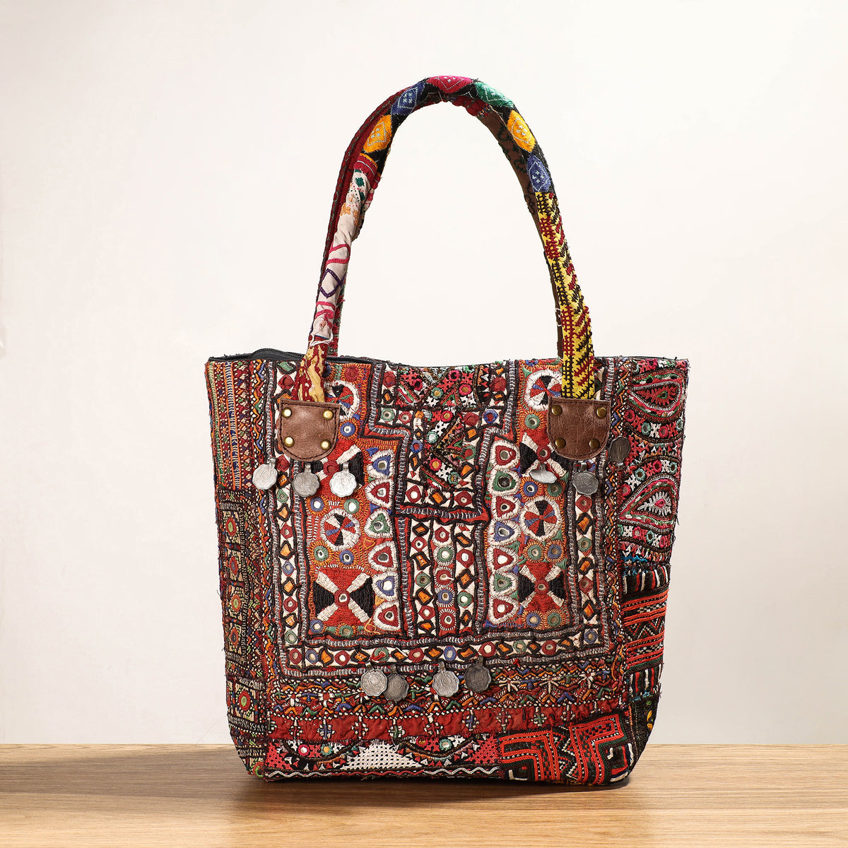 embroidery shoulder bag