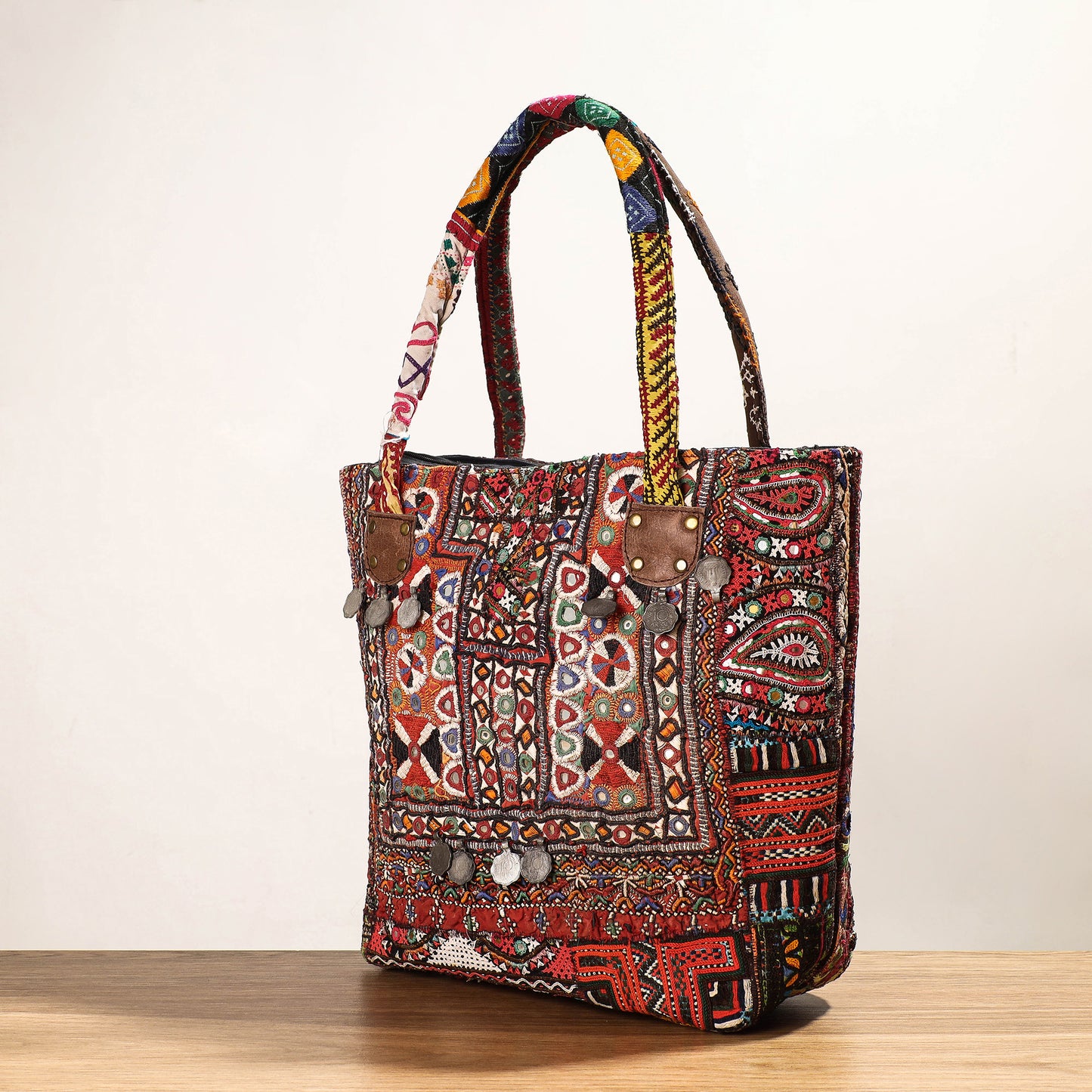 embroidery shoulder bag