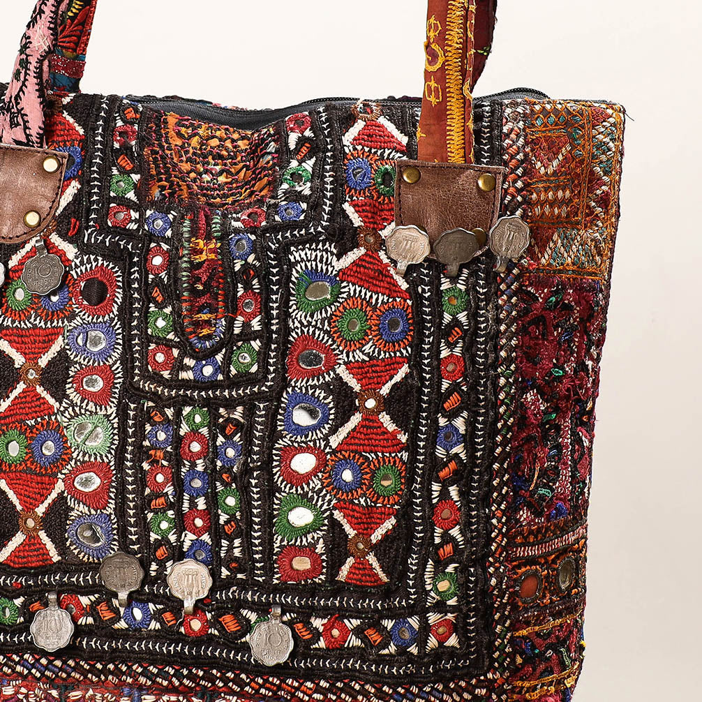 embroidery shoulder bag