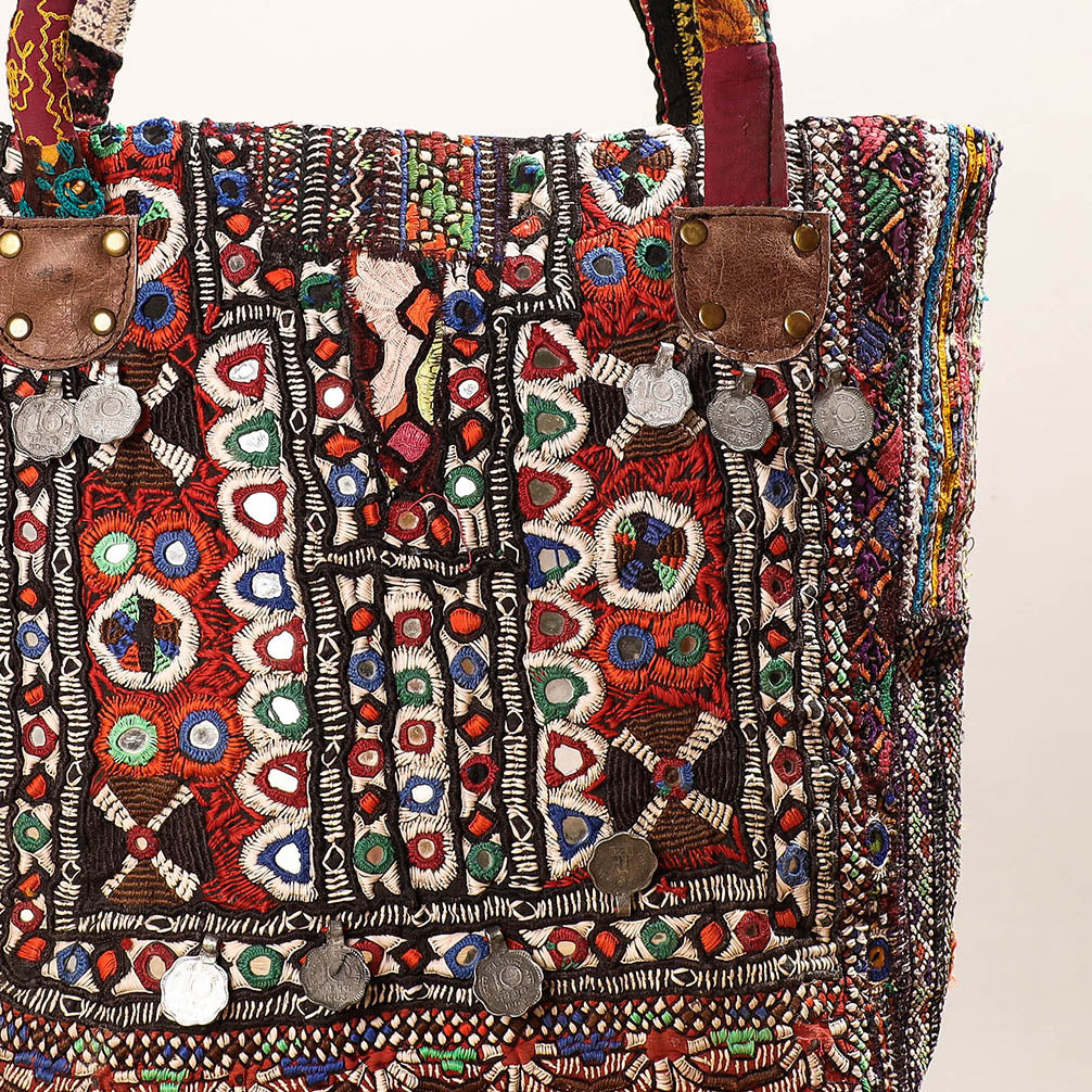 embroidery shoulder bag