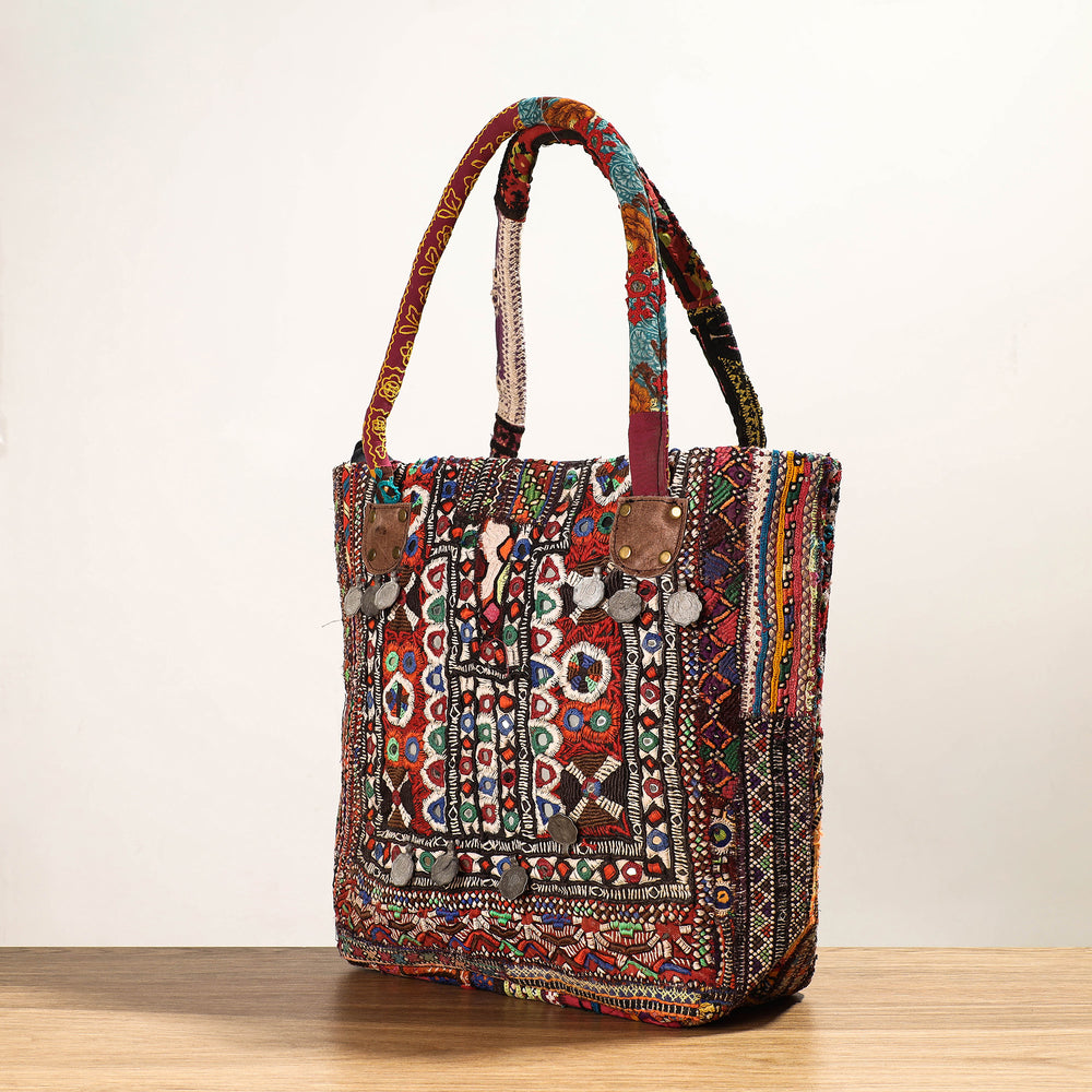 embroidery shoulder bag