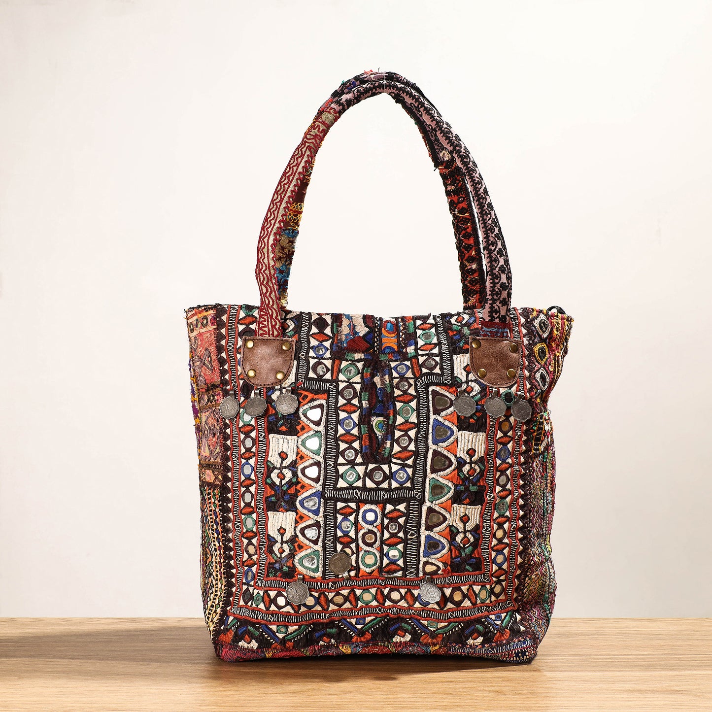 embroidery shoulder bag