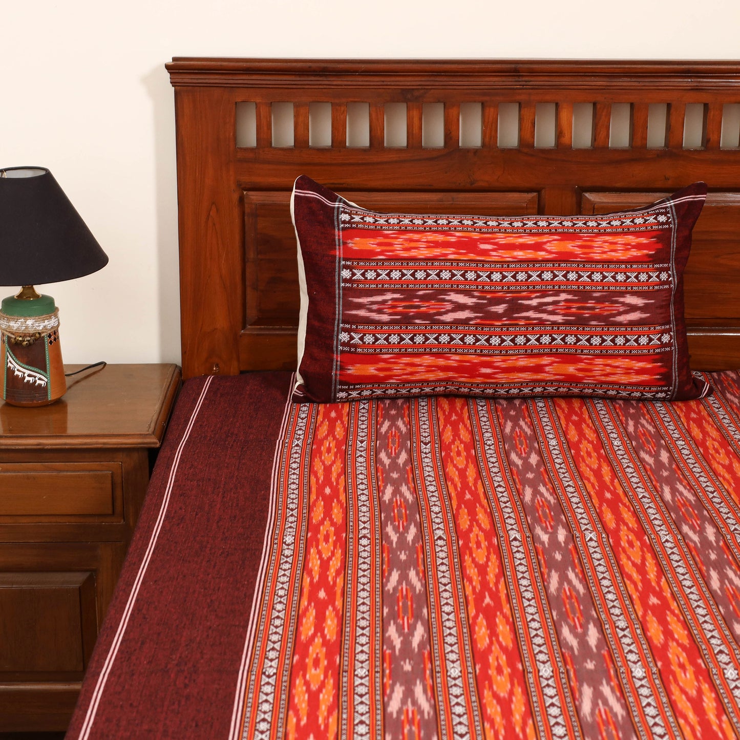 Pochampally Dabi Ikat Cotton Double Bedsheet Set (108 x 90 in) 10