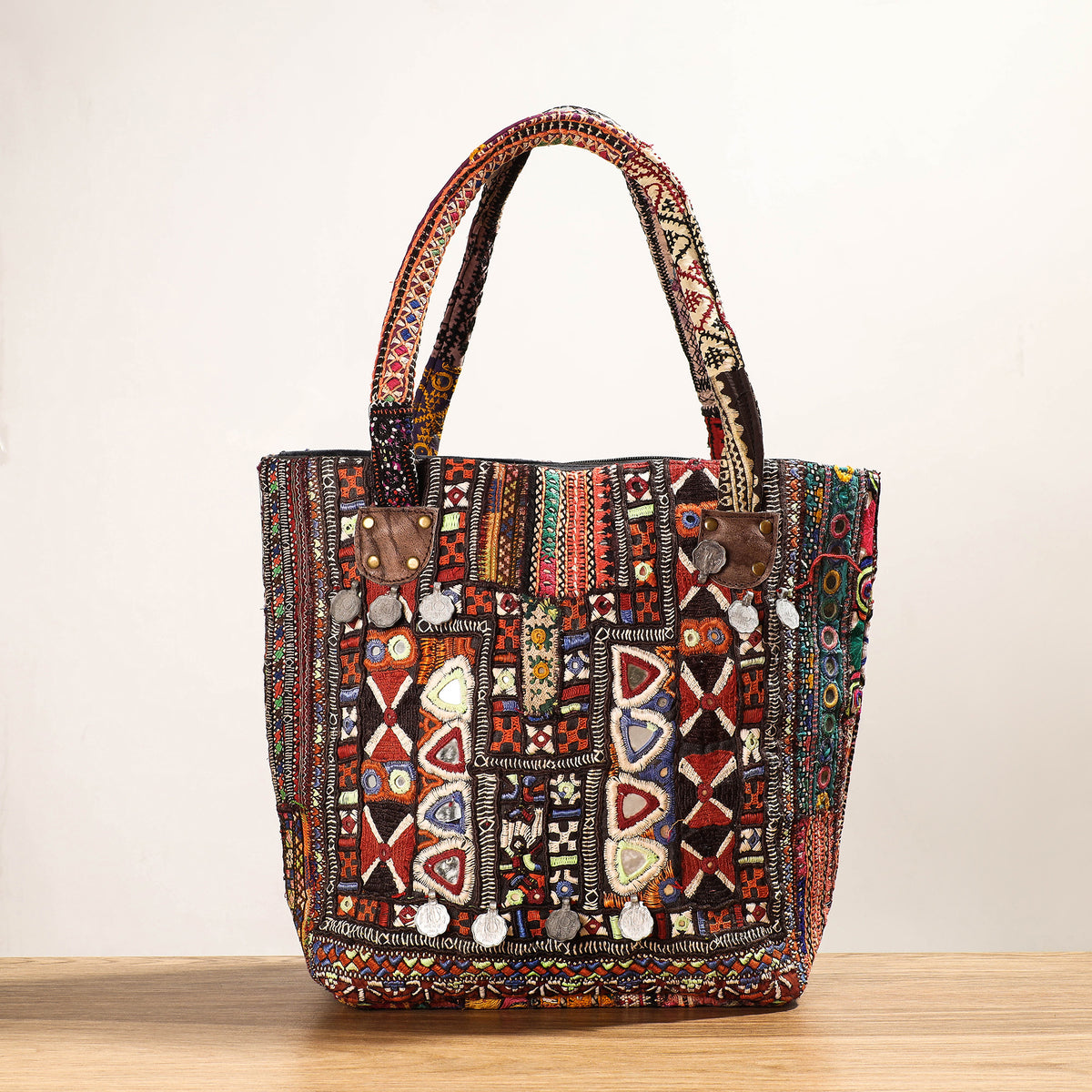 embroidery shoulder bag