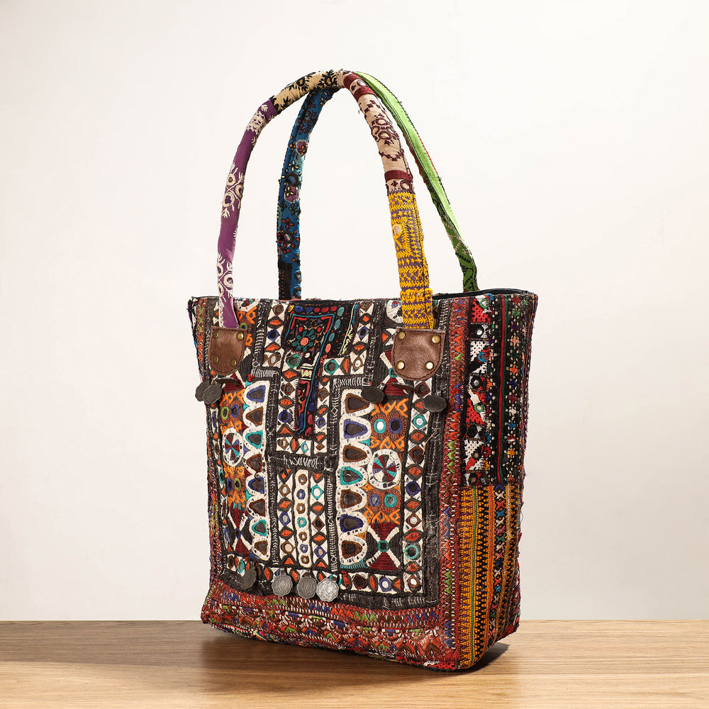 embroidery shoulder bag