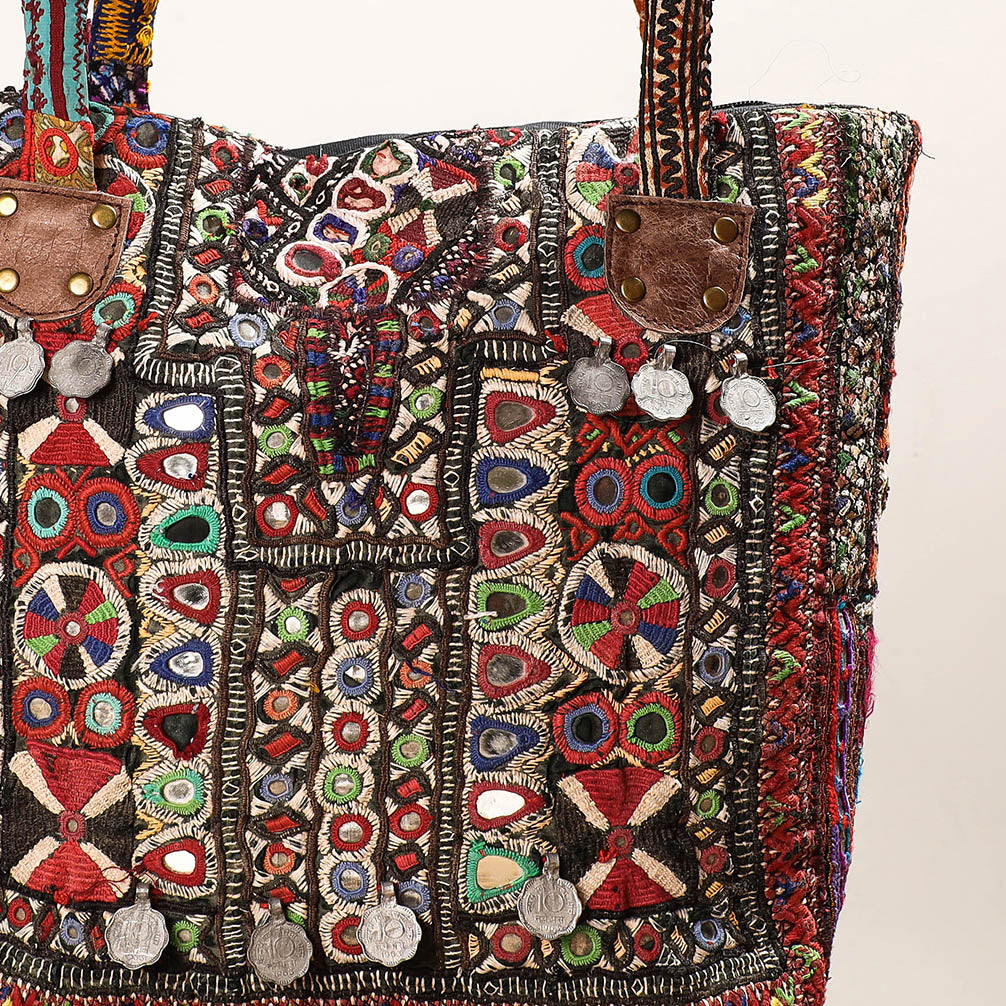 embroidery shoulder bag