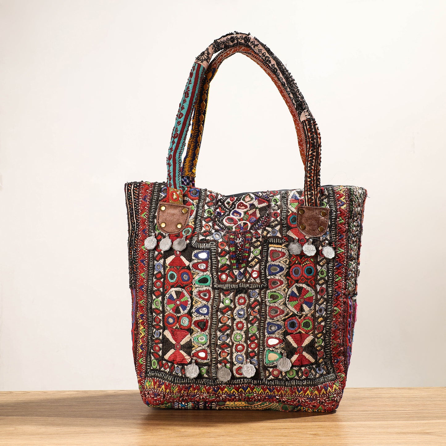 embroidery shoulder bag