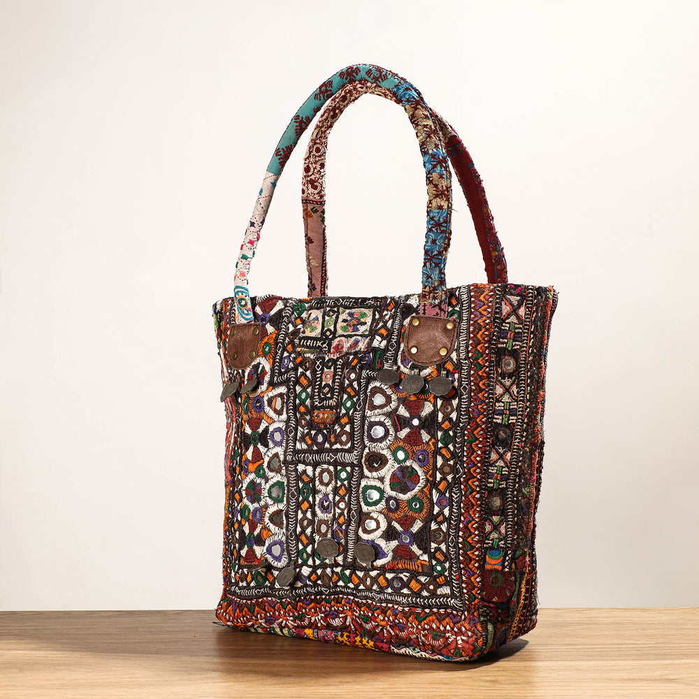 embroidery shoulder bag