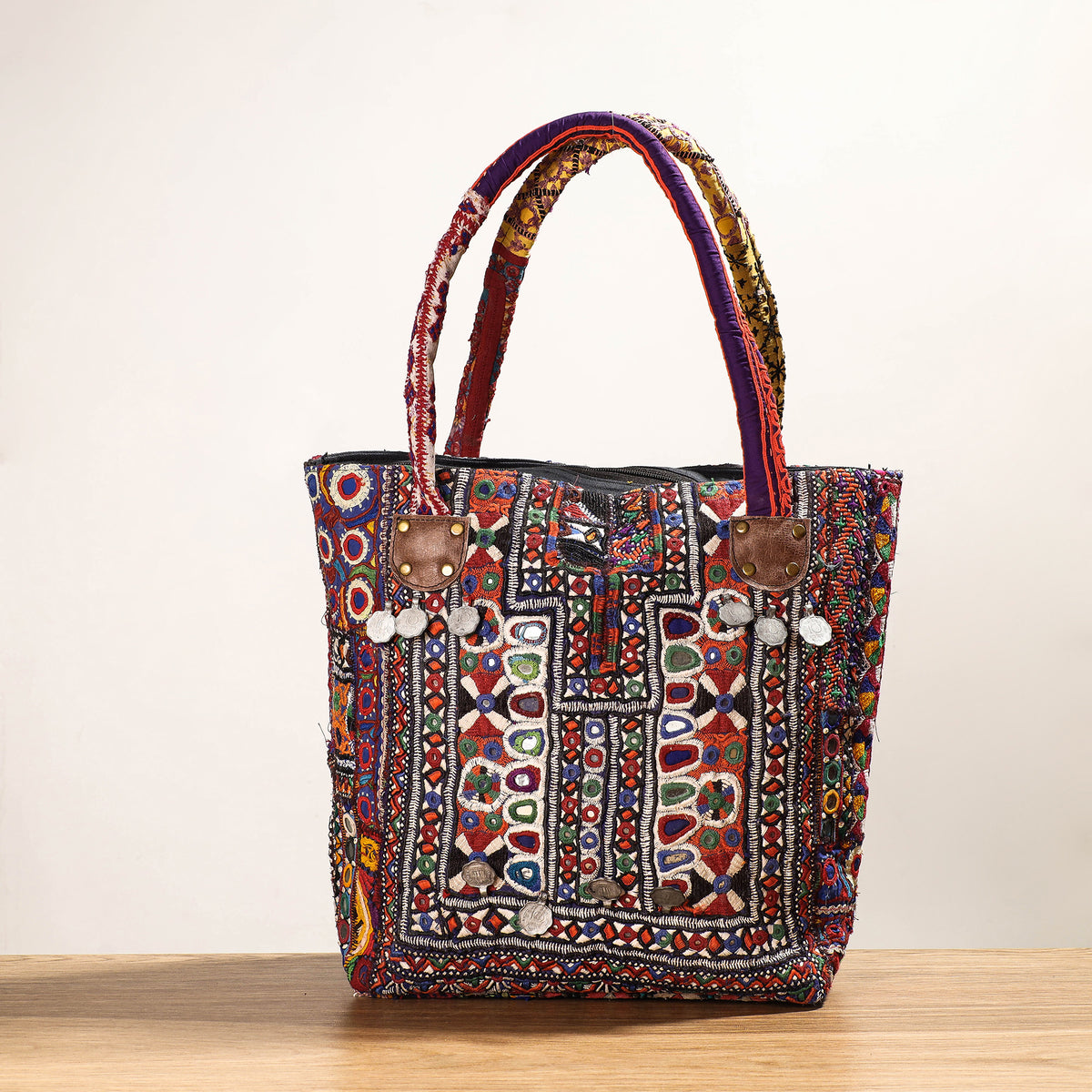 embroidery shoulder bag