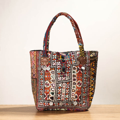 embroidery shoulder bag