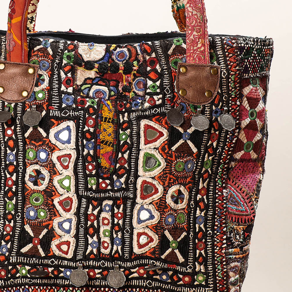 embroidery shoulder bag