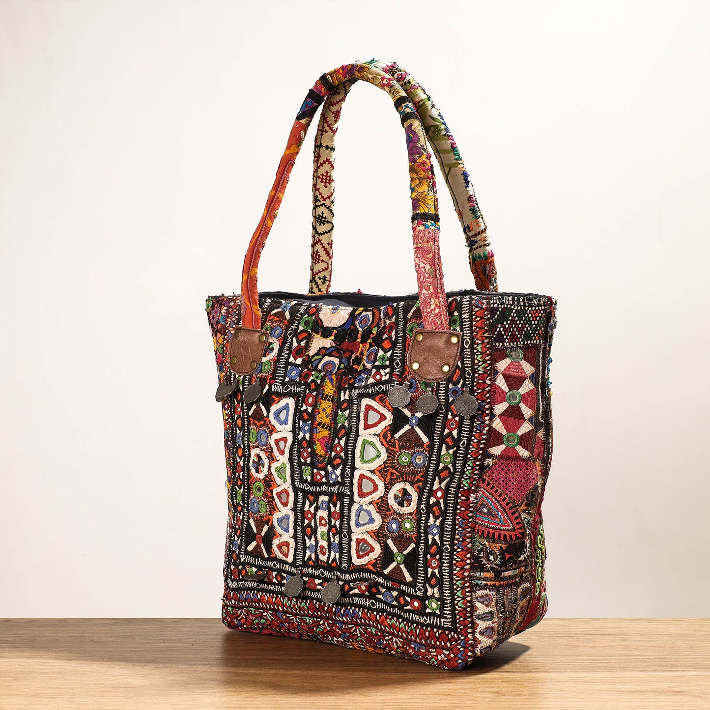 embroidery shoulder bag