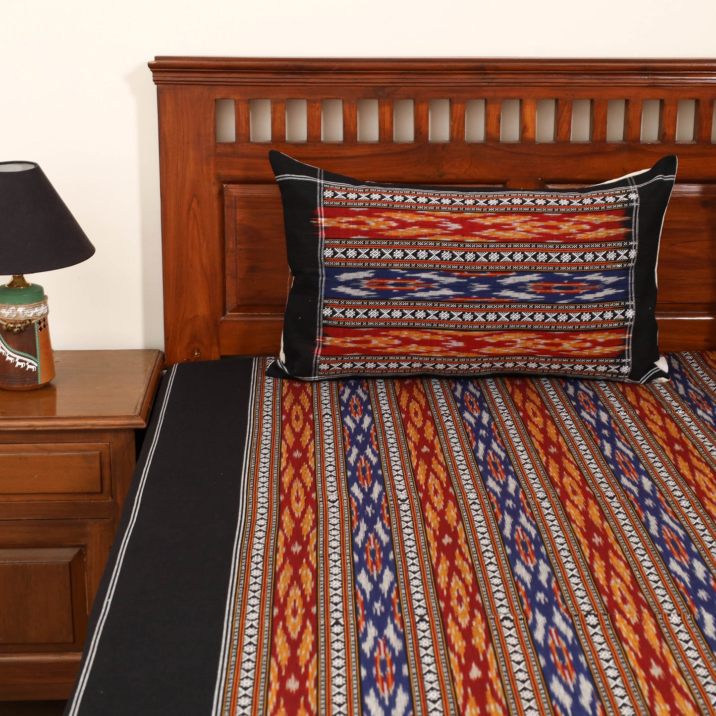 Pochampally Dabi Ikat Cotton Double Bedsheet Set (108 x 90 in) 07